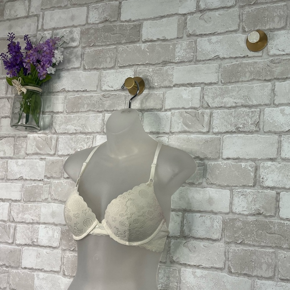 Aerie White Push-Up Bra - Picture 2 of 14